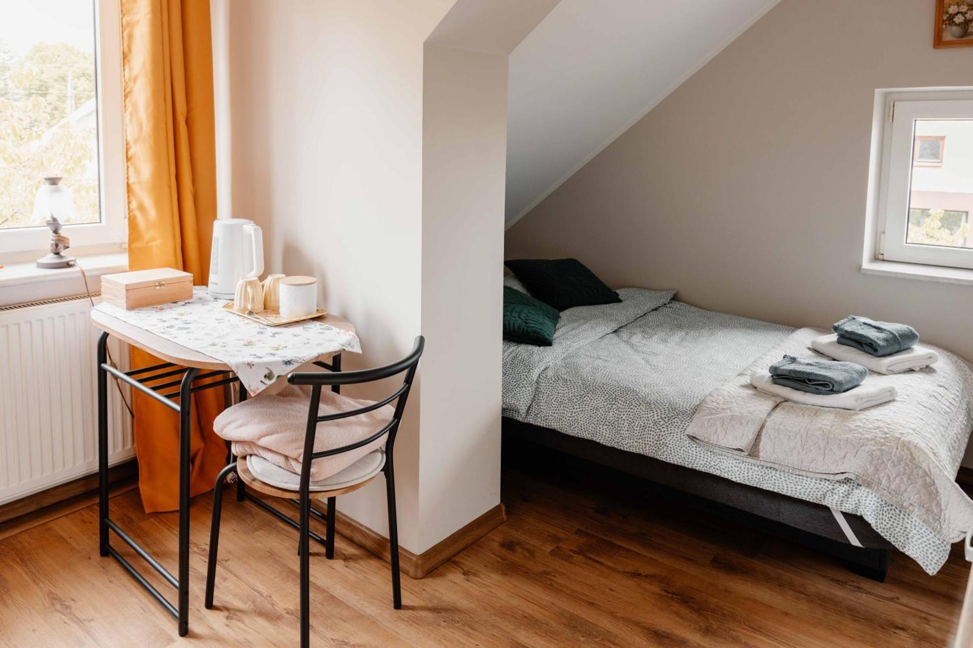Mira - Mira Pokoje Z Widokiem Na Jezioro Chmielno Extérieur photo