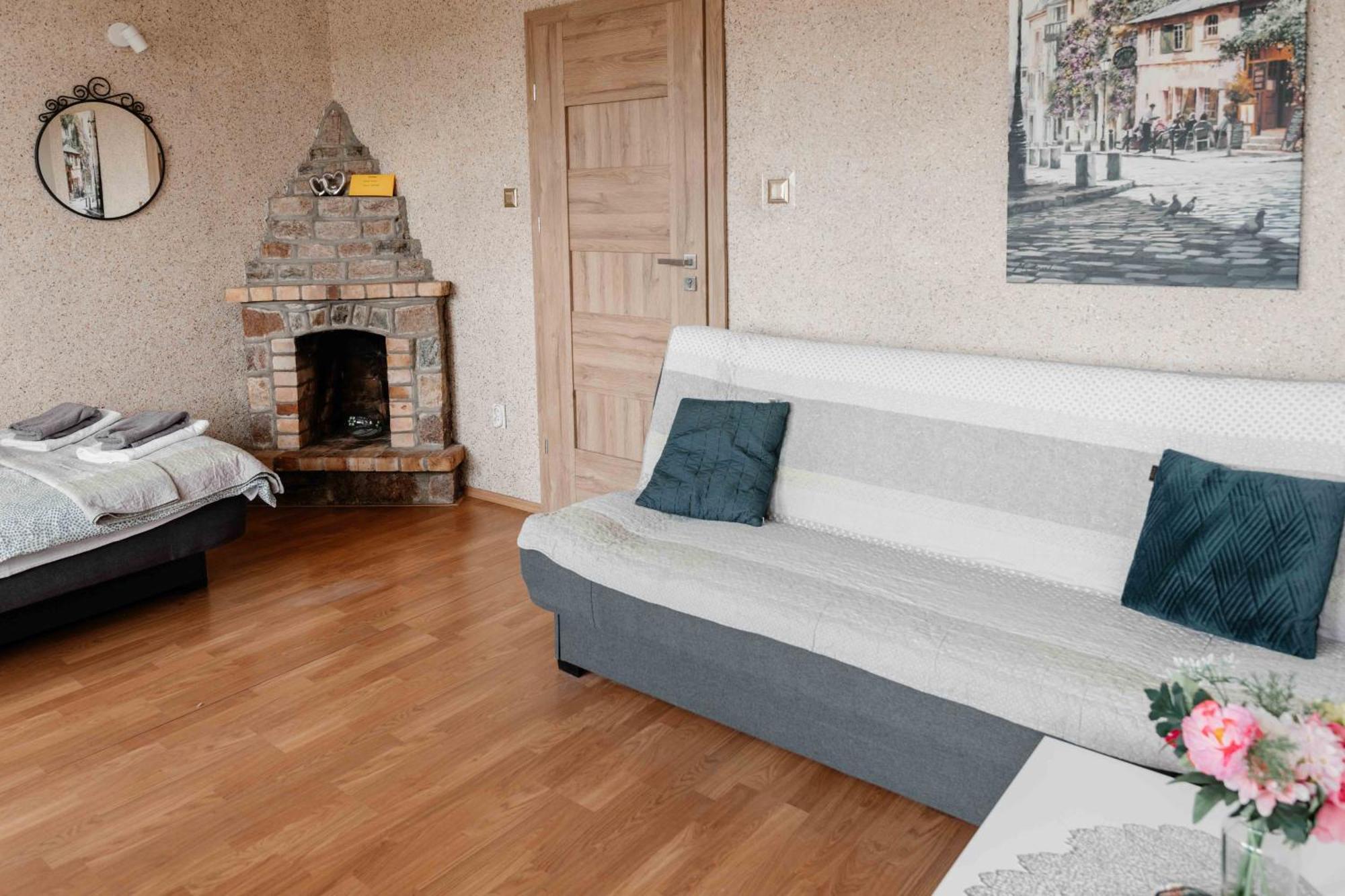 Mira - Mira Pokoje Z Widokiem Na Jezioro Chmielno Extérieur photo